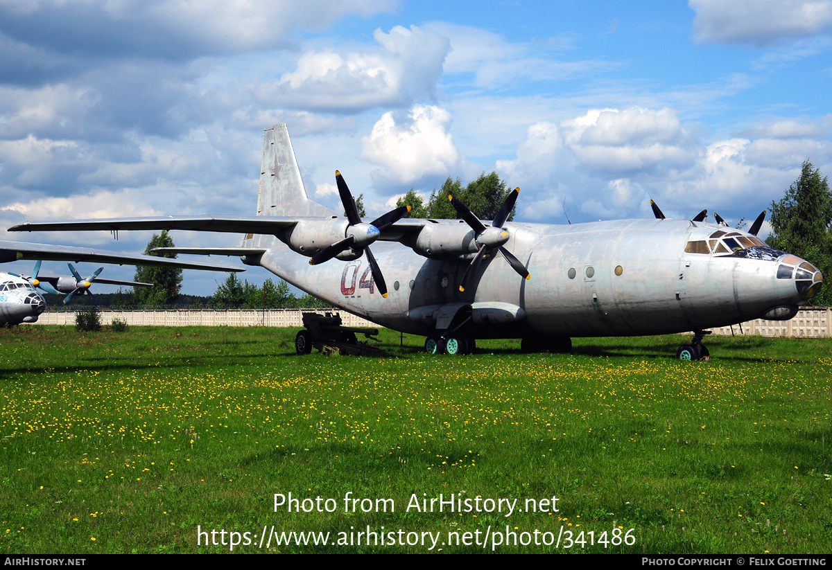 Aircraft Photo of 04 red | Antonov An-12 | Soviet Union - Air Force | AirHistory.net #341486