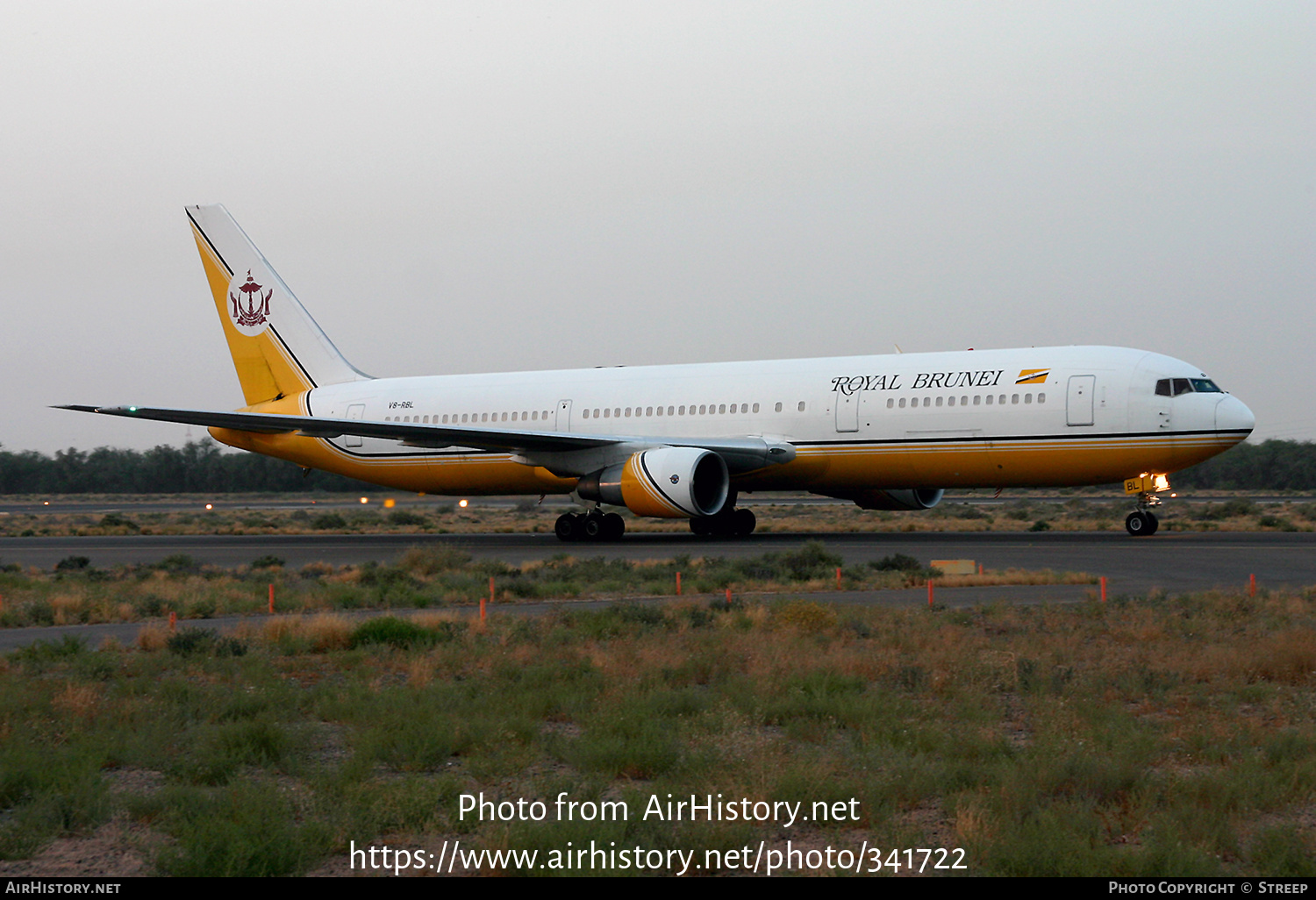 Aircraft Photo of V8-RBL | Boeing 767-33A/ER | Royal Brunei Airlines | AirHistory.net #341722