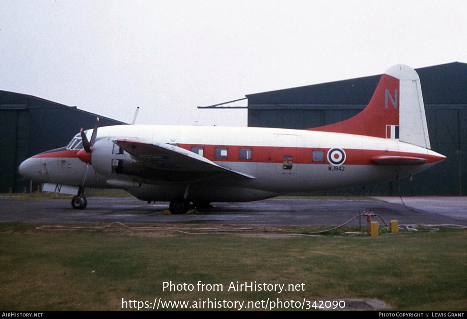 Aircraft Photo of WJ942 | Vickers 668 Varsity T.1 | UK - Air Force | AirHistory.net #342090