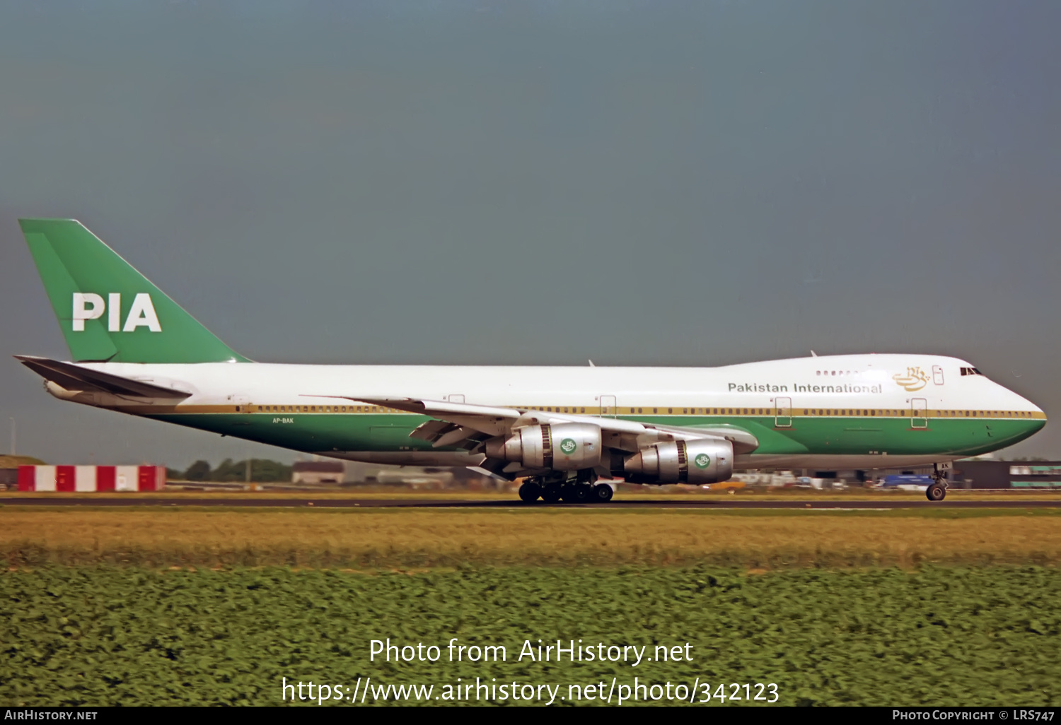 Aircraft Photo of AP-BAK | Boeing 747-240BM | Pakistan International Airlines - PIA | AirHistory.net #342123