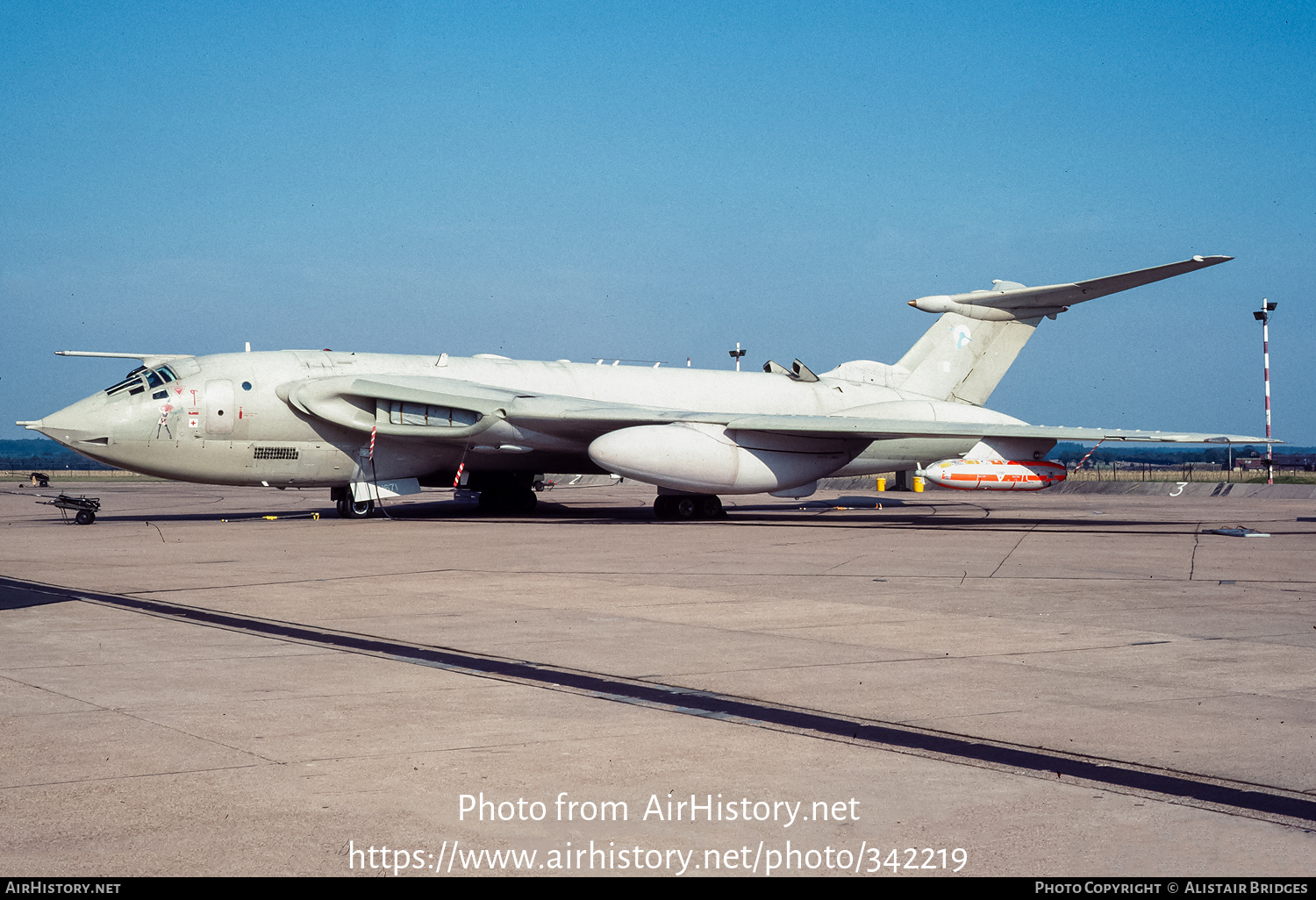 Aircraft Photo of XH671 | Handley Page HP-80 Victor K2 | UK - Air Force | AirHistory.net #342219