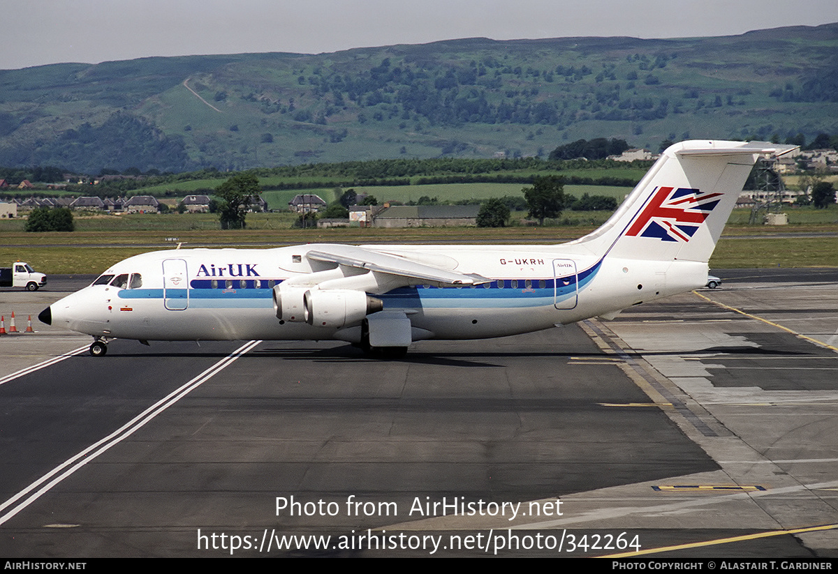 Aircraft Photo of G-UKRH | British Aerospace BAe-146-200 | Air UK | AirHistory.net #342264