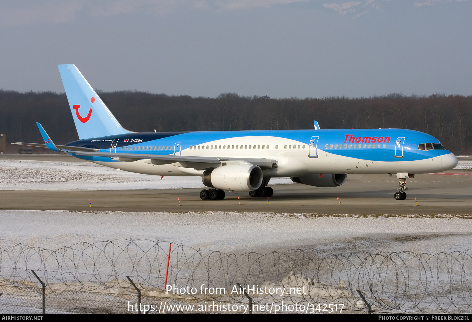 Aircraft Photo of G-OOBH | Boeing 757-236 | Thomson Airways | AirHistory.net #342517