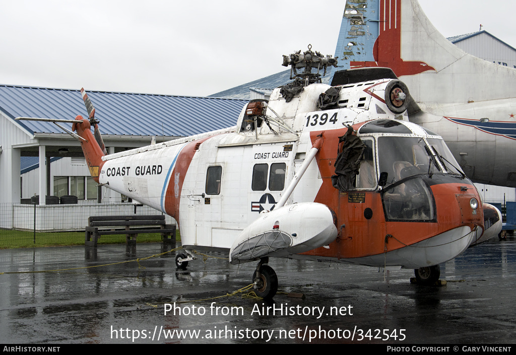 Aircraft Photo of 1394 | Sikorsky HH-52A Seaguard (S-62A) | USA - Coast Guard | AirHistory.net #342545