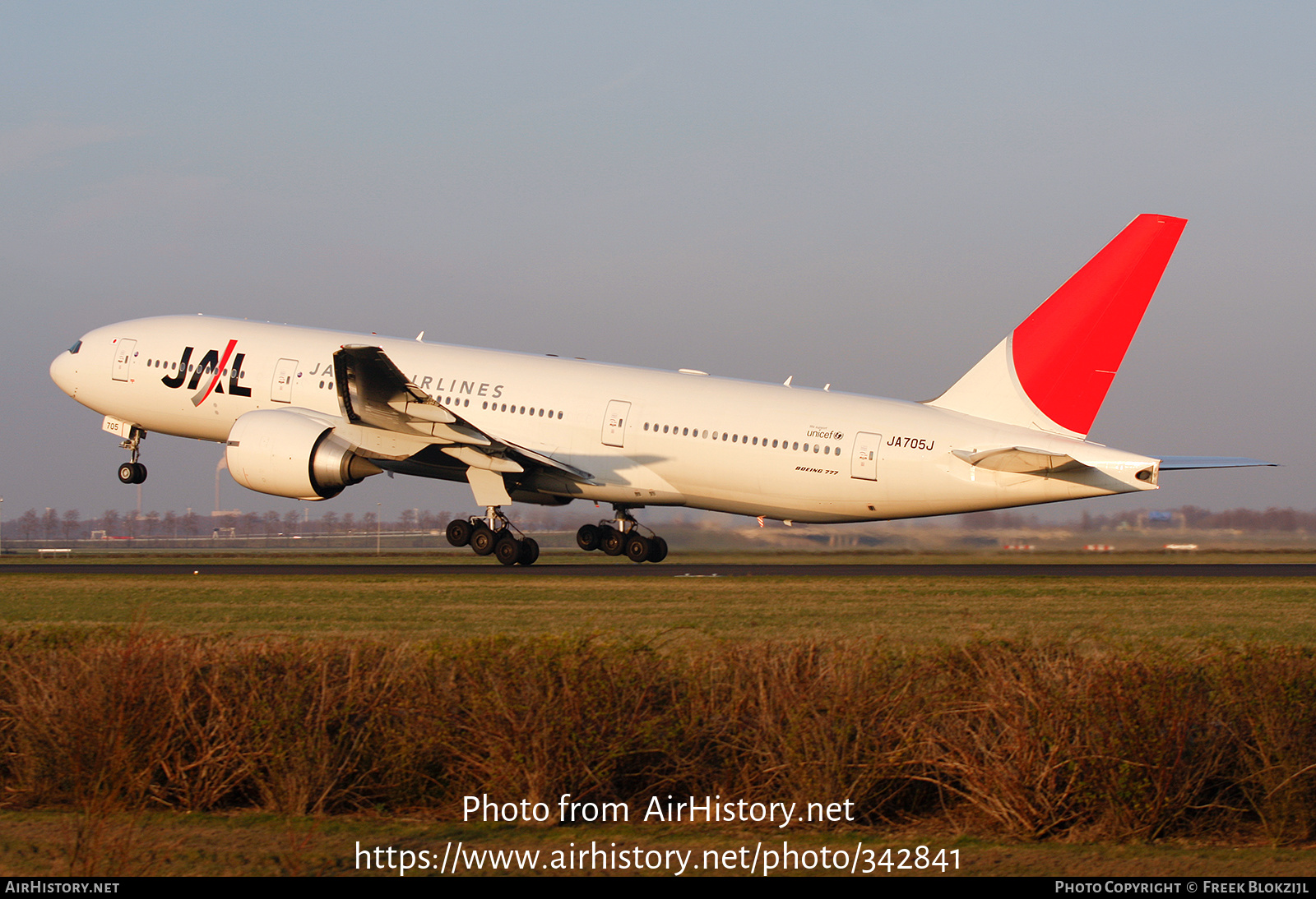 Aircraft Photo of JA705J | Boeing 777-246/ER | Japan Airlines - JAL | AirHistory.net #342841