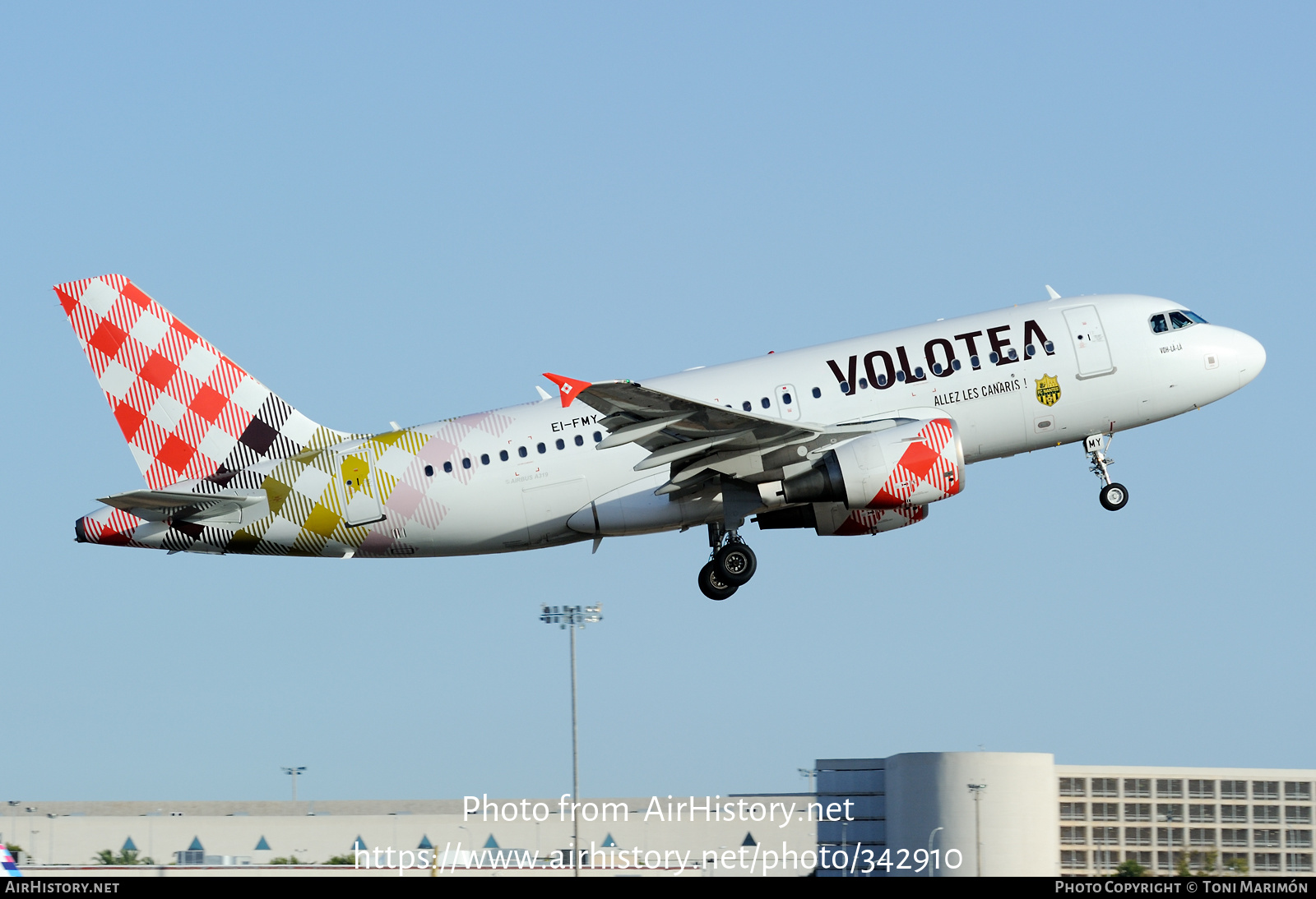 Aircraft Photo of EI-FMY | Airbus A319-111 | Volotea | AirHistory.net #342910