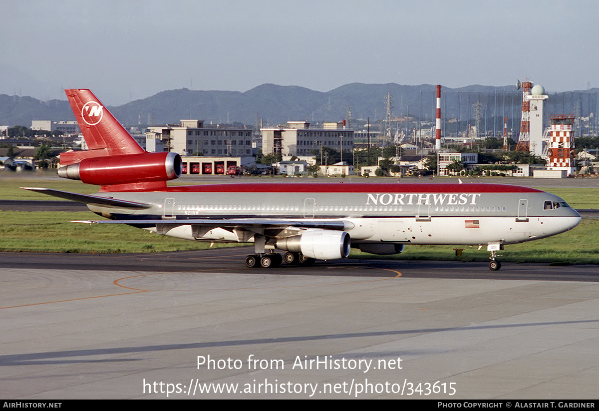 Aircraft Photo of N211NW | McDonnell Douglas DC-10-30 | Northwest Airlines | AirHistory.net #343615