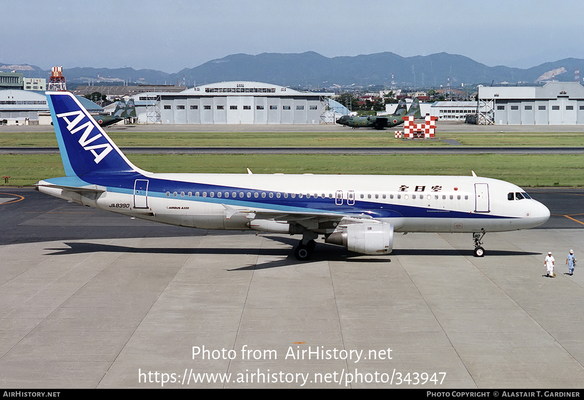 全日空 AIRBUS A320 1/200scale ANA JA8390 直売最安値 