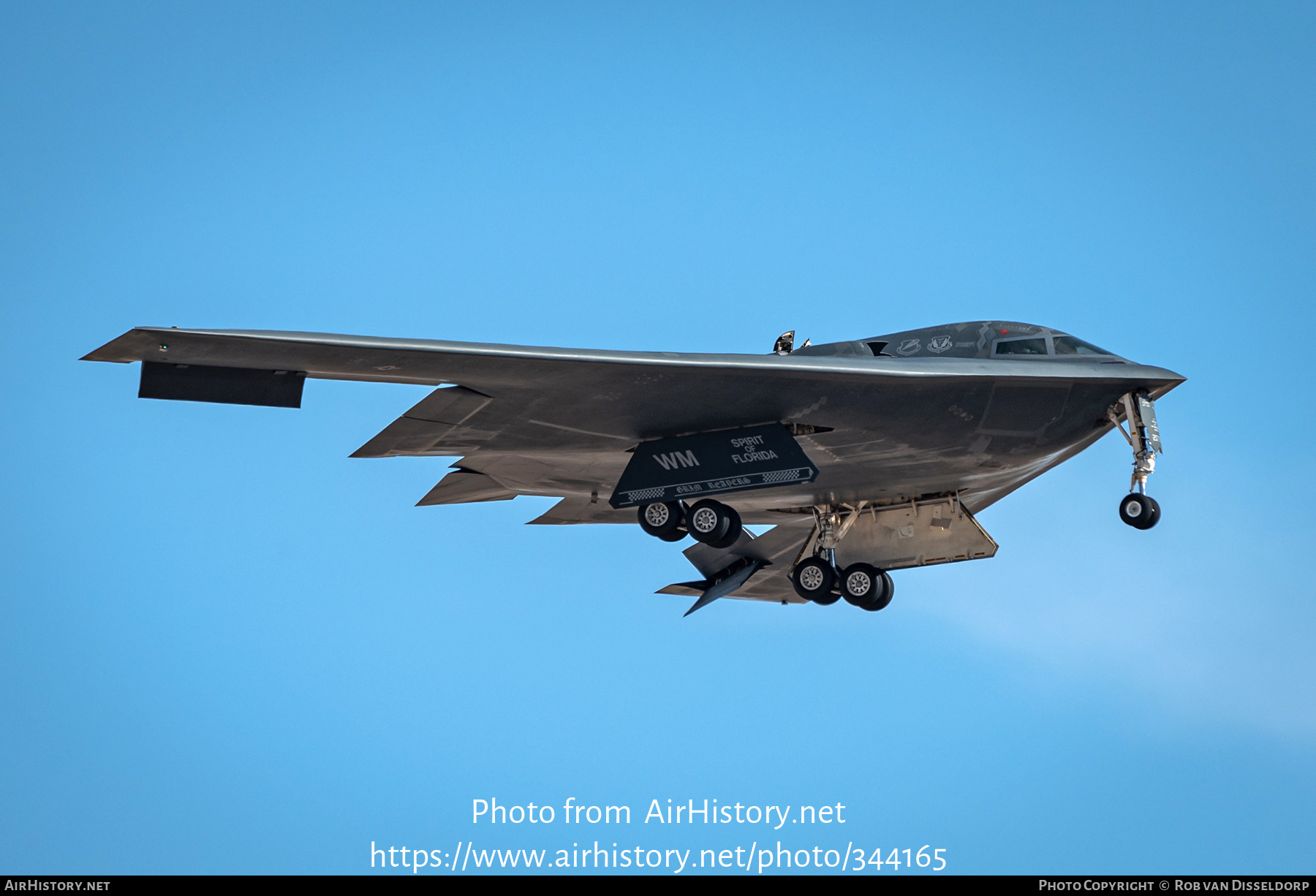 Aircraft Photo of 92-0700 / AF92-700 | Northrop Grumman B-2A Spirit | USA - Air Force | AirHistory.net #344165