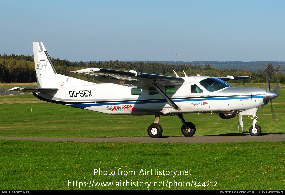 Aircraft Photo of OO-SEX | Cessna 208B Texas Turbine Supervan 900 | SkyDive Spa | AirHistory.net #344212