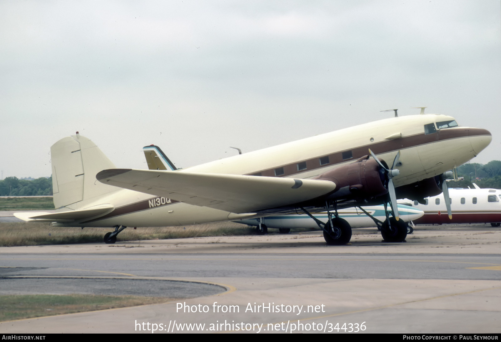 Aircraft Photo of N130Q | Douglas DC-3-G202A | AirHistory.net #344336