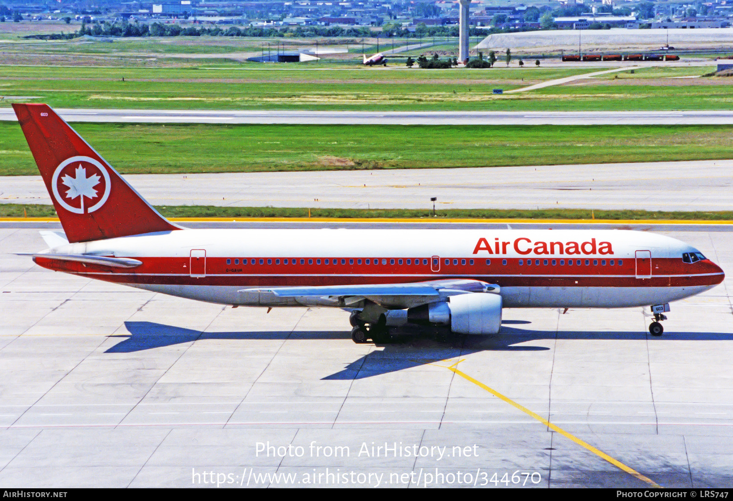 Aircraft Photo of C-GAUH | Boeing 767-233 | Air Canada | AirHistory.net #344670