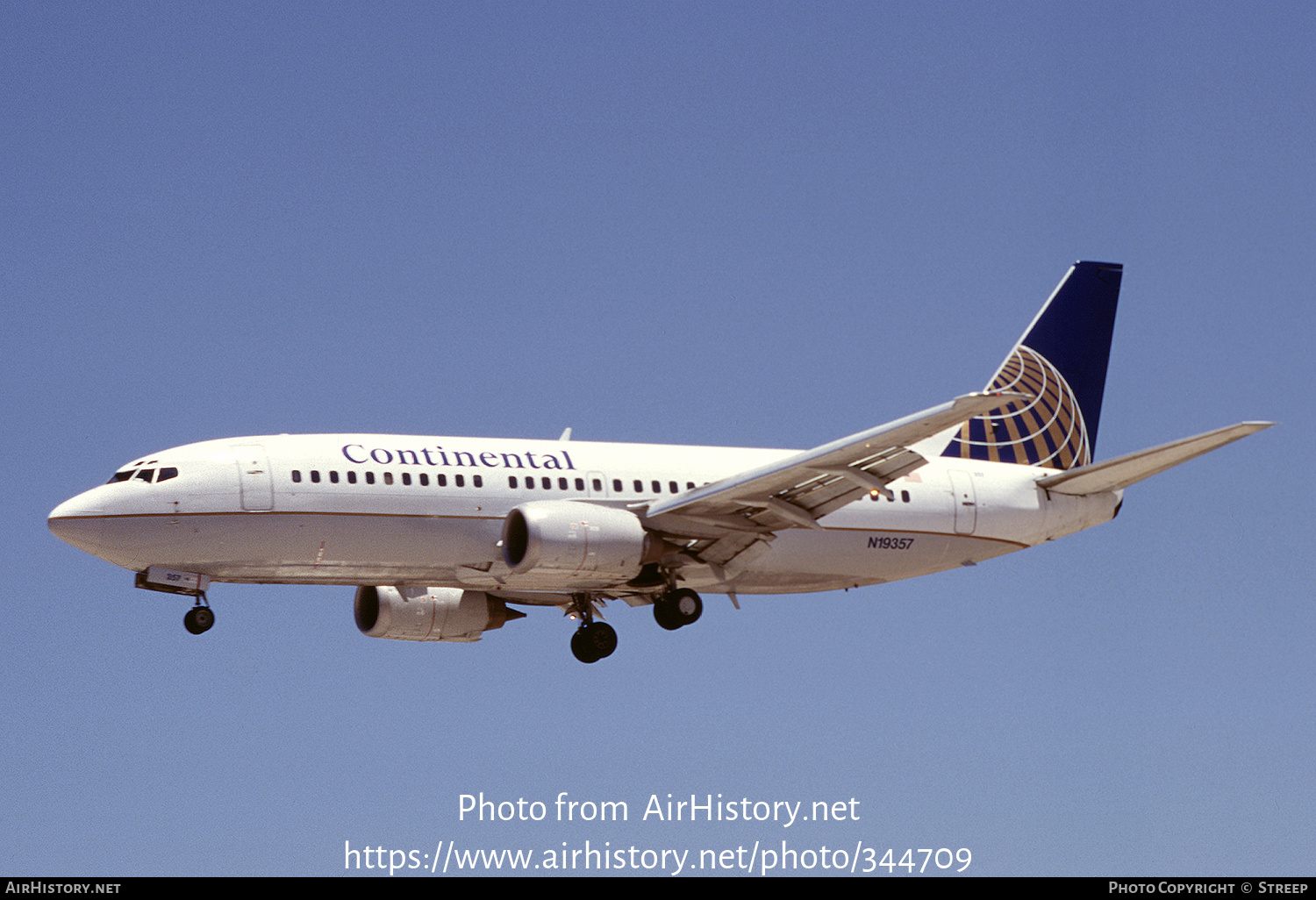 Aircraft Photo of N19357 | Boeing 737-3T0 | Continental Airlines | AirHistory.net #344709