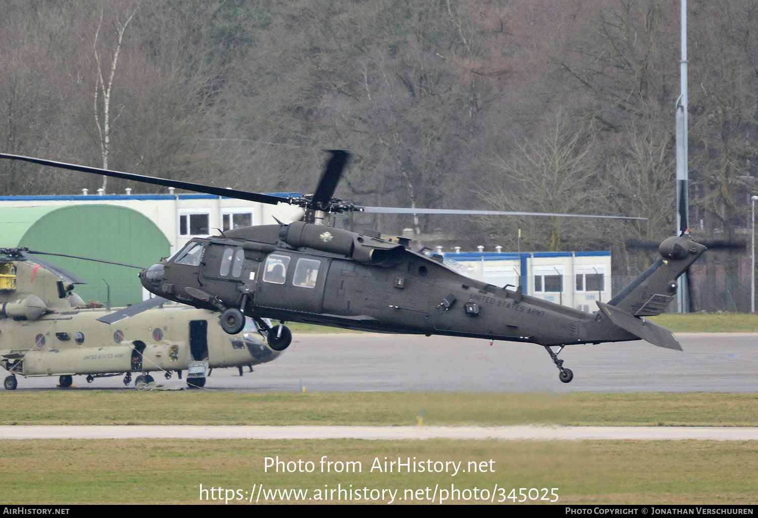 Aircraft Photo of 93-26519 / 26519 | Sikorsky UH-60L Black Hawk (S-70A) | USA - Army | AirHistory.net #345025