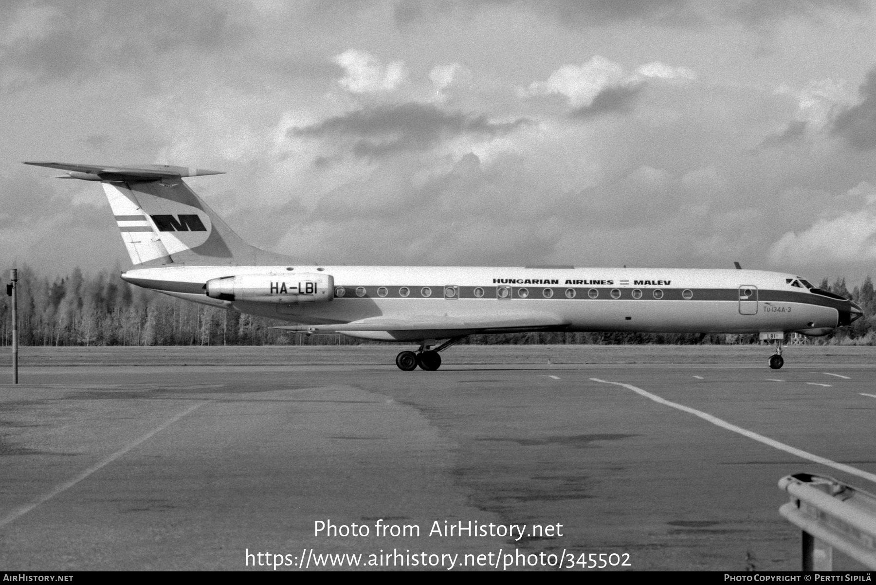 Aircraft Photo of HA-LBI | Tupolev Tu-134A-3 | Malév - Hungarian Airlines | AirHistory.net #345502