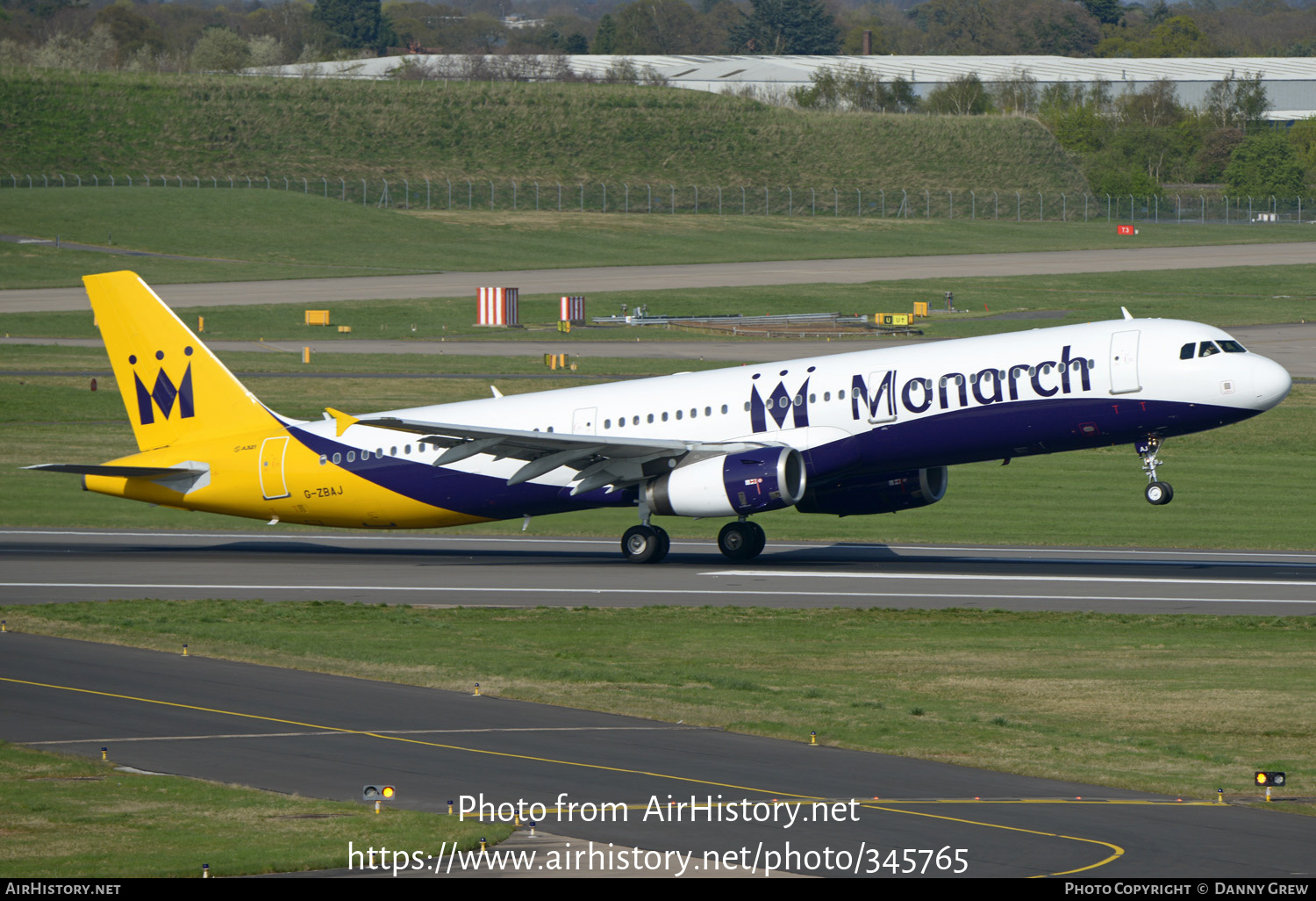 Aircraft Photo of G-ZBAJ | Airbus A321-231 | Monarch Airlines | AirHistory.net #345765