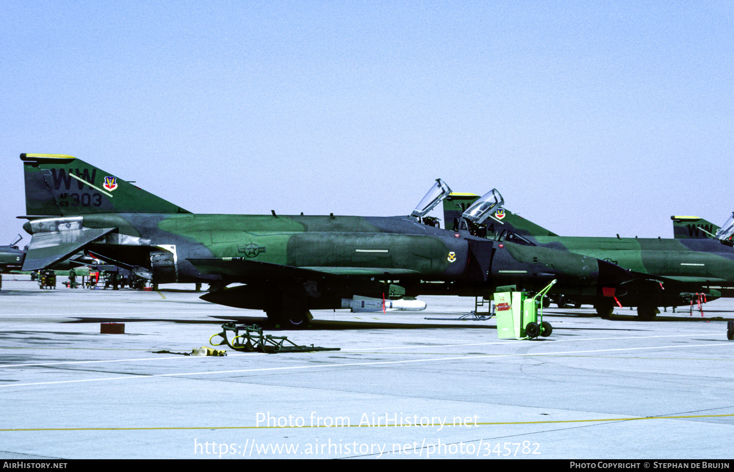 Aircraft Photo of 69-7303 / AF69-303 | McDonnell Douglas F-4E Phantom II | USA - Air Force | AirHistory.net #345782