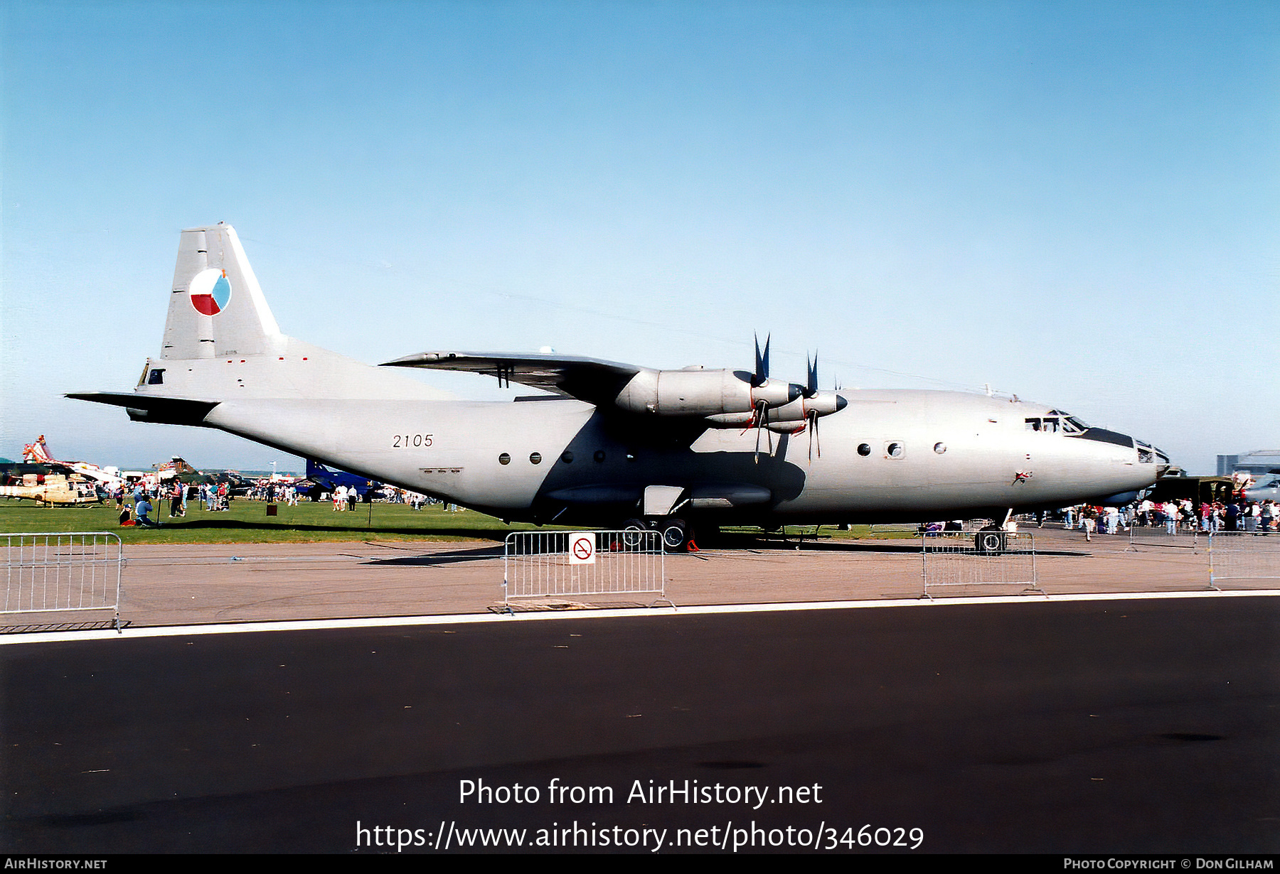 Aircraft Photo of 2105 | Antonov An-12BP | Czechoslovakia - Air Force | AirHistory.net #346029