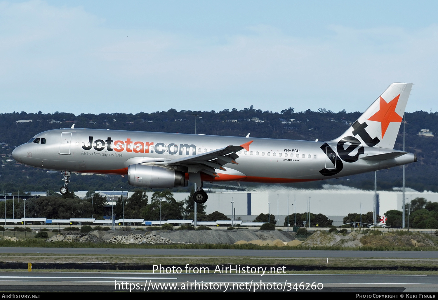 Aircraft Photo of VH-VGU | Airbus A320-232 | Jetstar Airways | AirHistory.net #346260