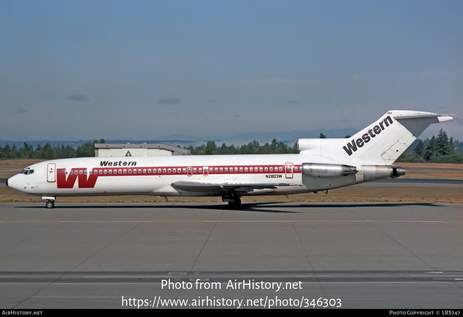 Aircraft Photo of N2803W | Boeing 727-247 | Western Airlines | AirHistory.net #346303