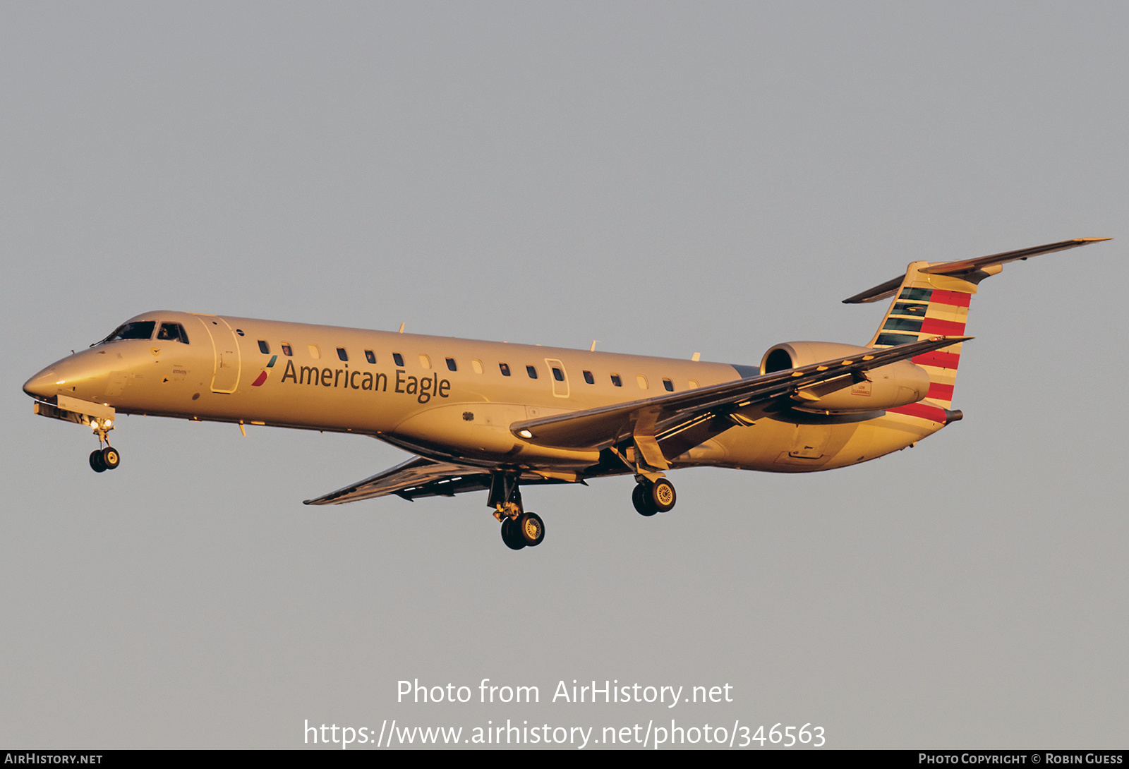 Aircraft Photo of N696AE | Embraer ERJ-145LR (EMB-145LR) | American Eagle | AirHistory.net #346563