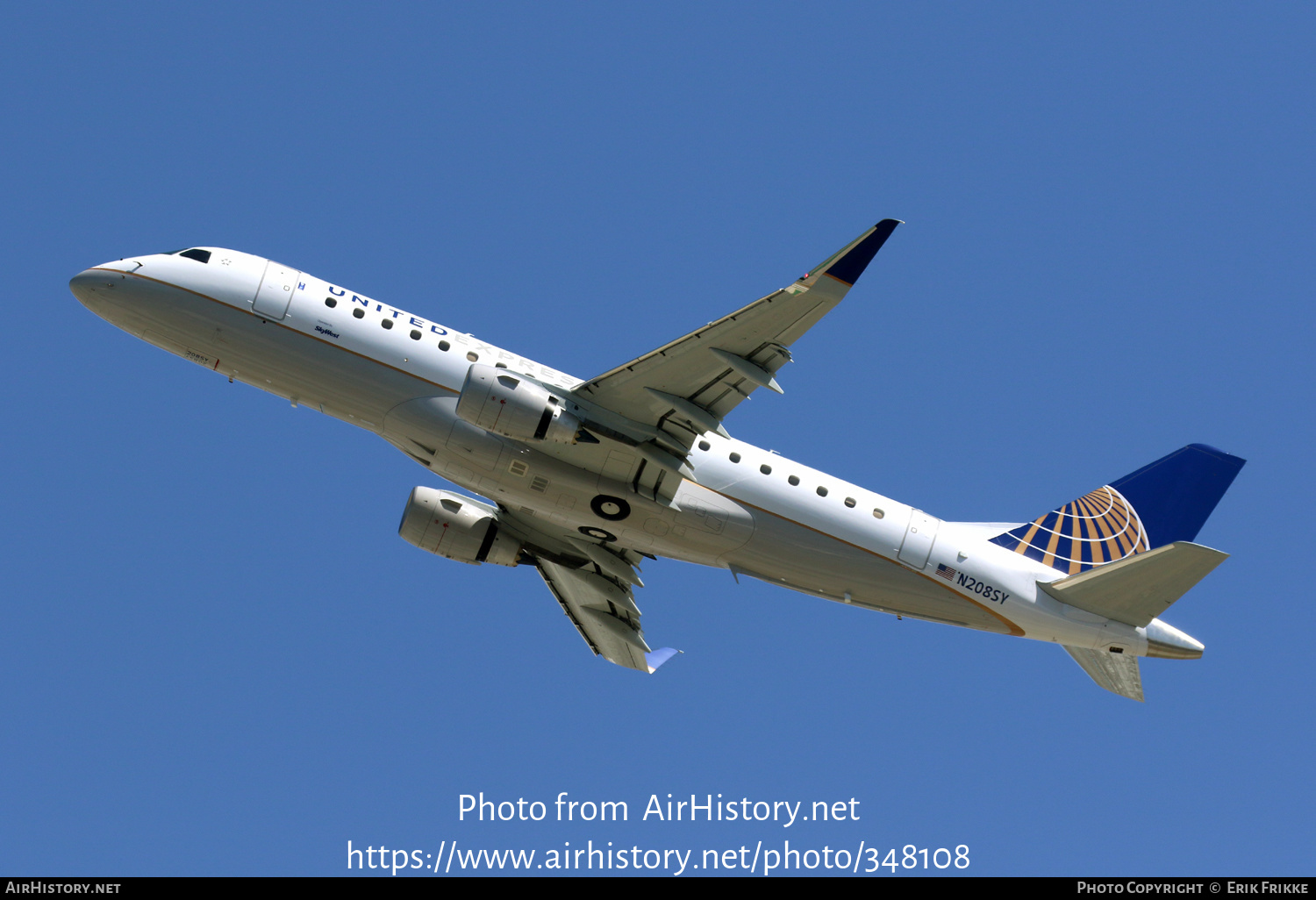 Aircraft Photo of N208SY | Embraer 175LR (ERJ-170-200LR) | United Express | AirHistory.net #348108