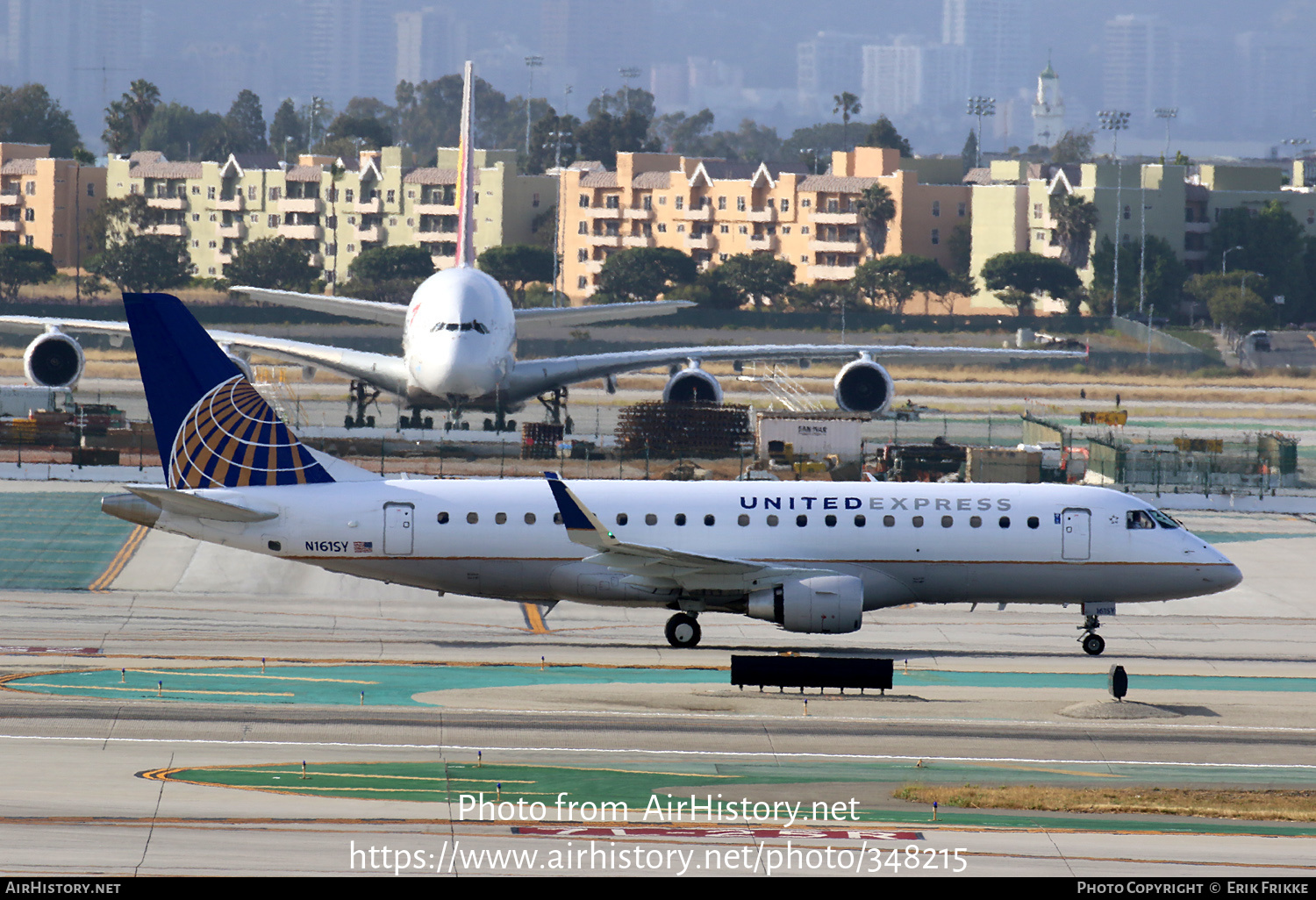 Aircraft Photo of N161SY | Embraer 175LR (ERJ-170-200LR) | United Express | AirHistory.net #348215