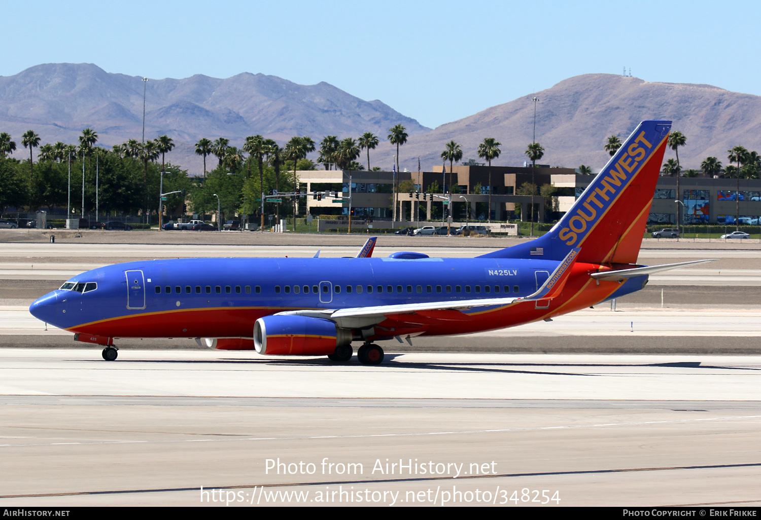 Aircraft Photo of N425LV | Boeing 737-7H4 | Southwest Airlines | AirHistory.net #348254