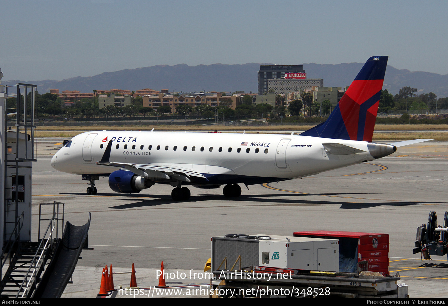 Aircraft Photo of N604CZ | Embraer 175LR (ERJ-170-200LR) | Delta Connection | AirHistory.net #348528