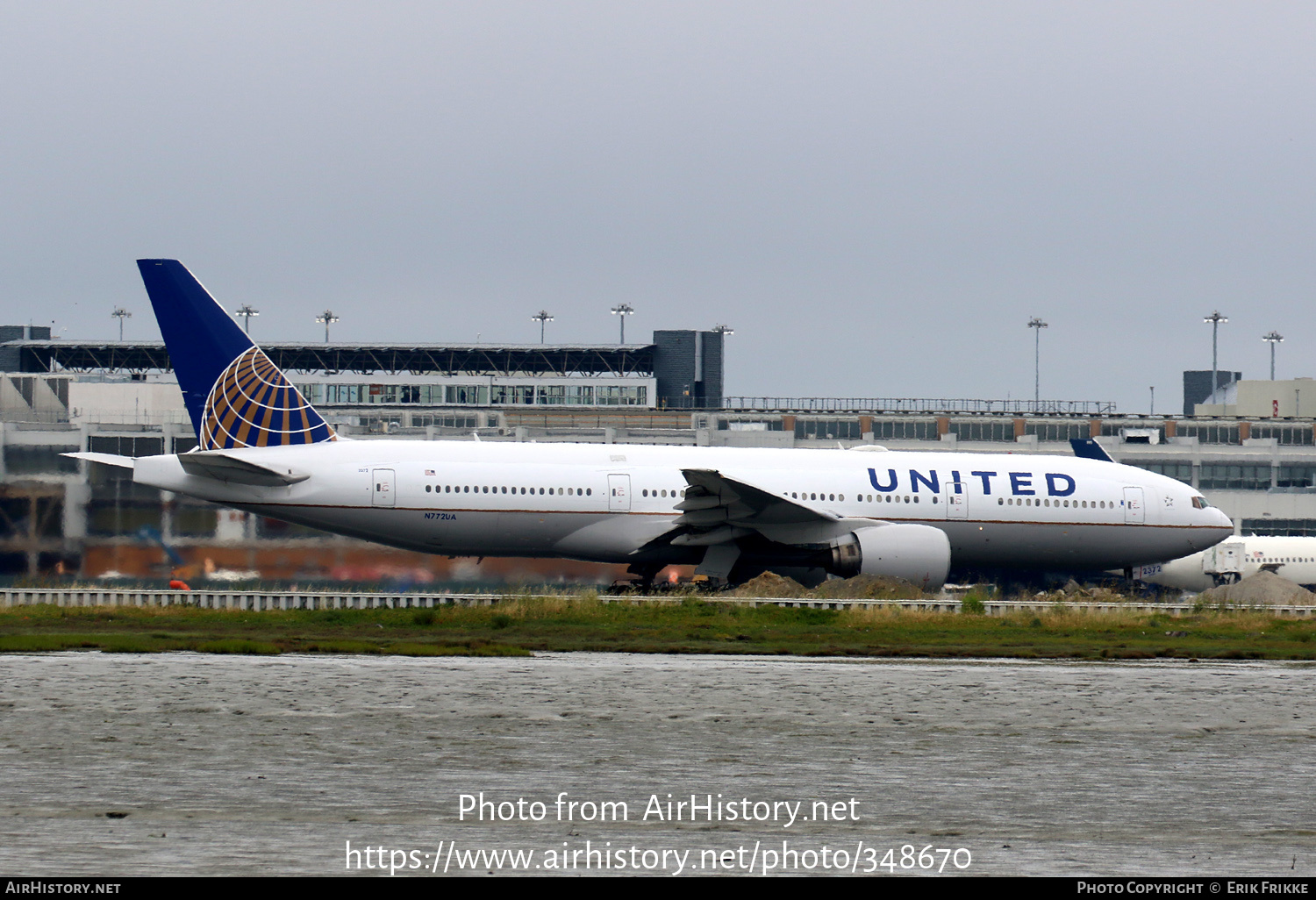 Aircraft Photo of N772UA | Boeing 777-222 | United Airlines | AirHistory.net #348670