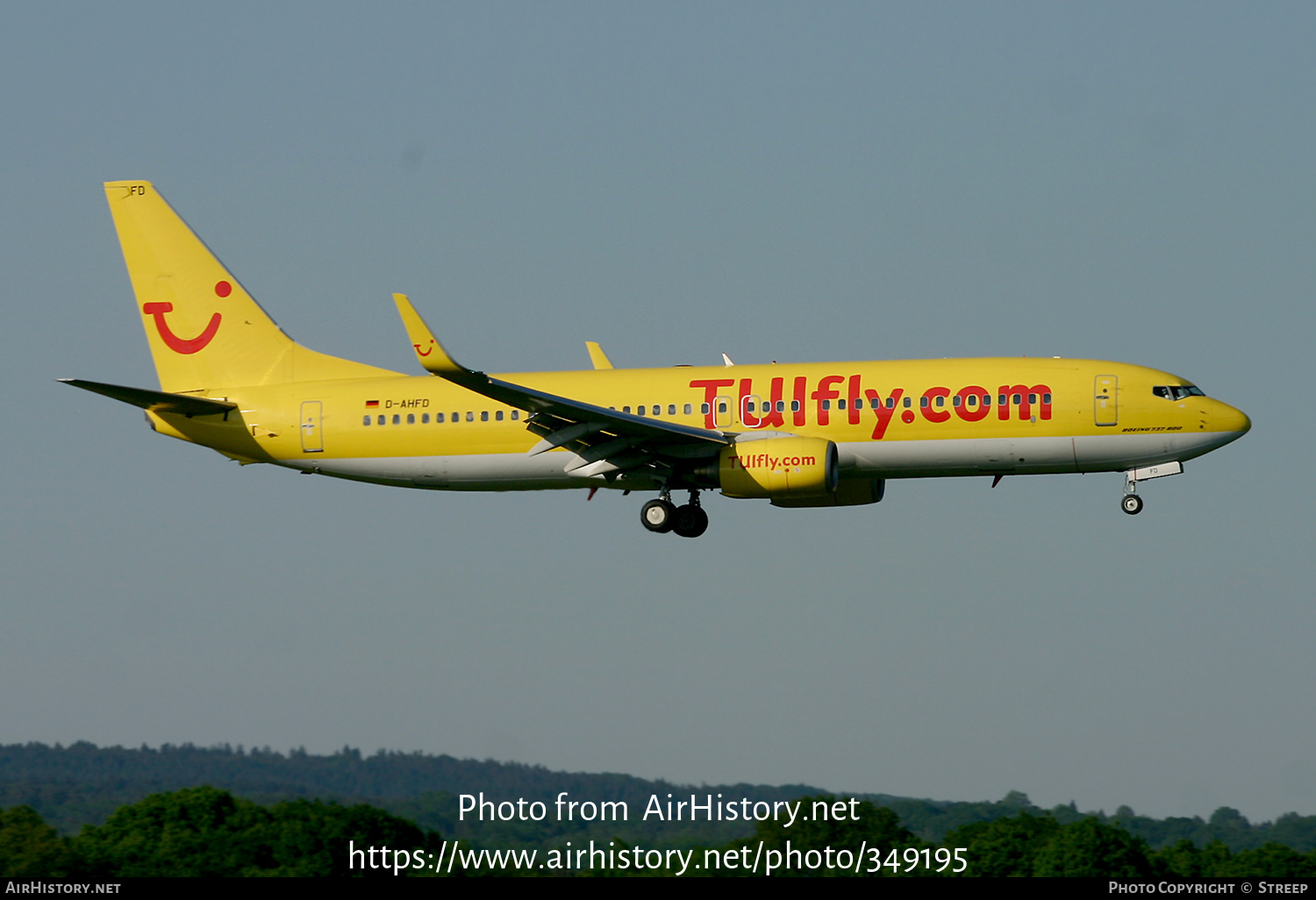 Aircraft Photo of D-AHFD | Boeing 737-8K5 | Hapag-Lloyd | Hapagfly | AirHistory.net #349195