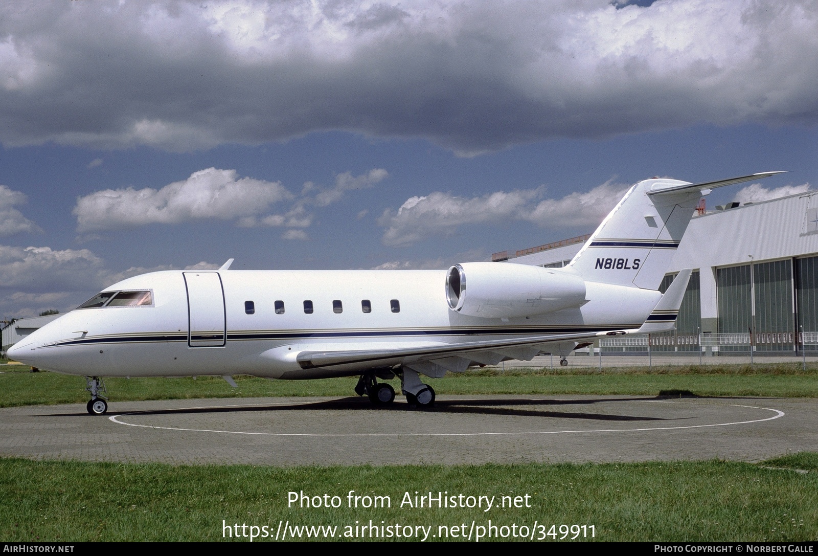 Aircraft Photo of N818LS | Canadair Challenger 600S (CL-600-1A11) | AirHistory.net #349911