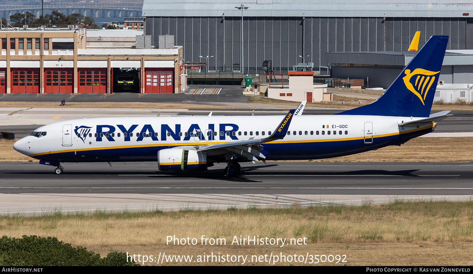 Aircraft Photo of EI-GDC | Boeing 737-800 | Ryanair | AirHistory.net #350092