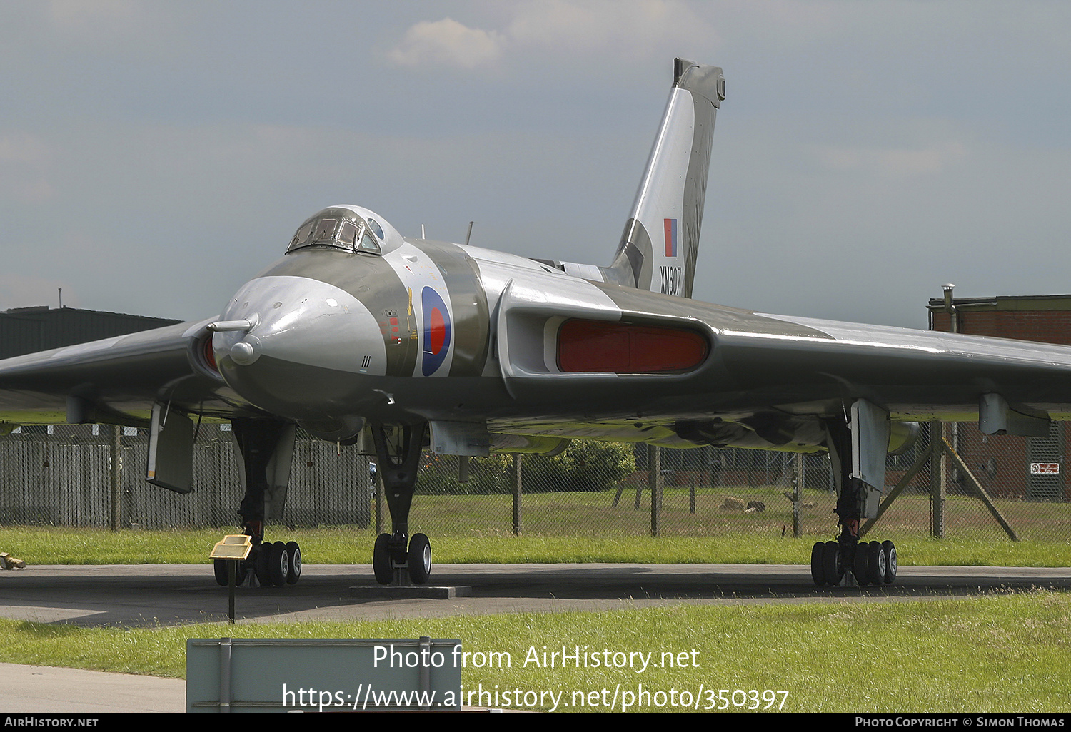 Aircraft Photo of XM607 | Avro 698 Vulcan B.2 | UK - Air Force | AirHistory.net #350397