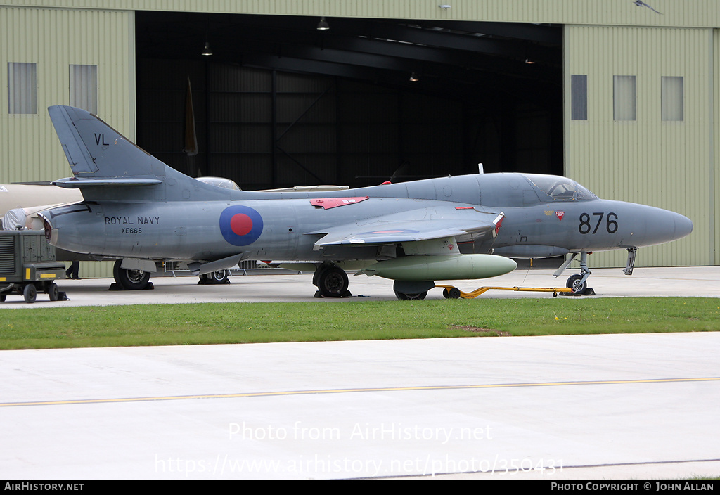 Aircraft Photo of G-BWGM / XE665 | Hawker Hunter T8C | UK - Navy | AirHistory.net #350431