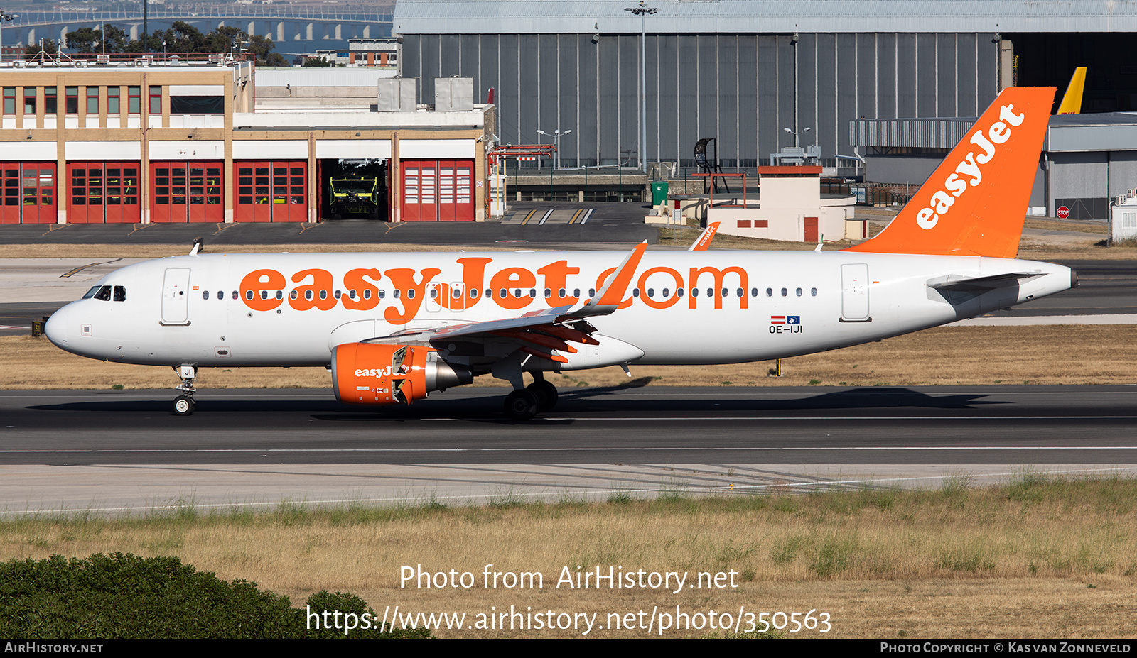 Aircraft Photo of OE-IJI | Airbus A320-214 | EasyJet | AirHistory.net #350563