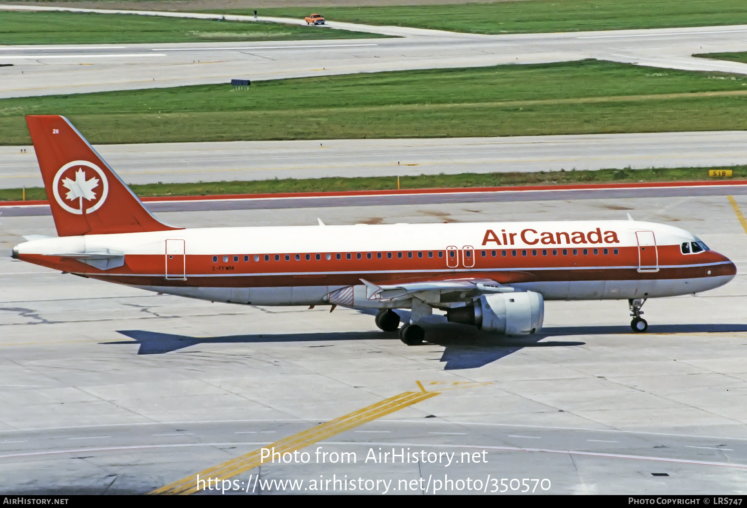 Aircraft Photo of C-FFWM | Airbus A320-211 | Air Canada | AirHistory.net #350570