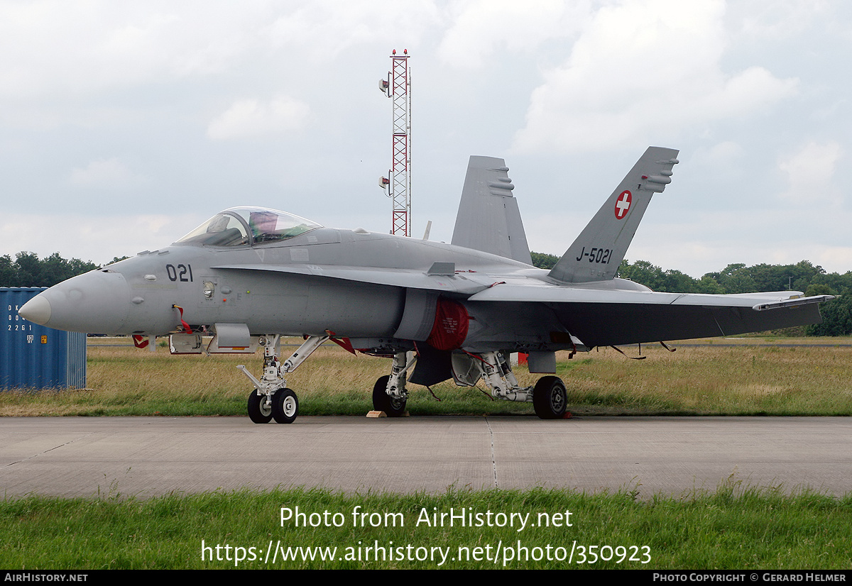 Aircraft Photo of J-5021 | McDonnell Douglas F/A-18C Hornet | Switzerland - Air Force | AirHistory.net #350923