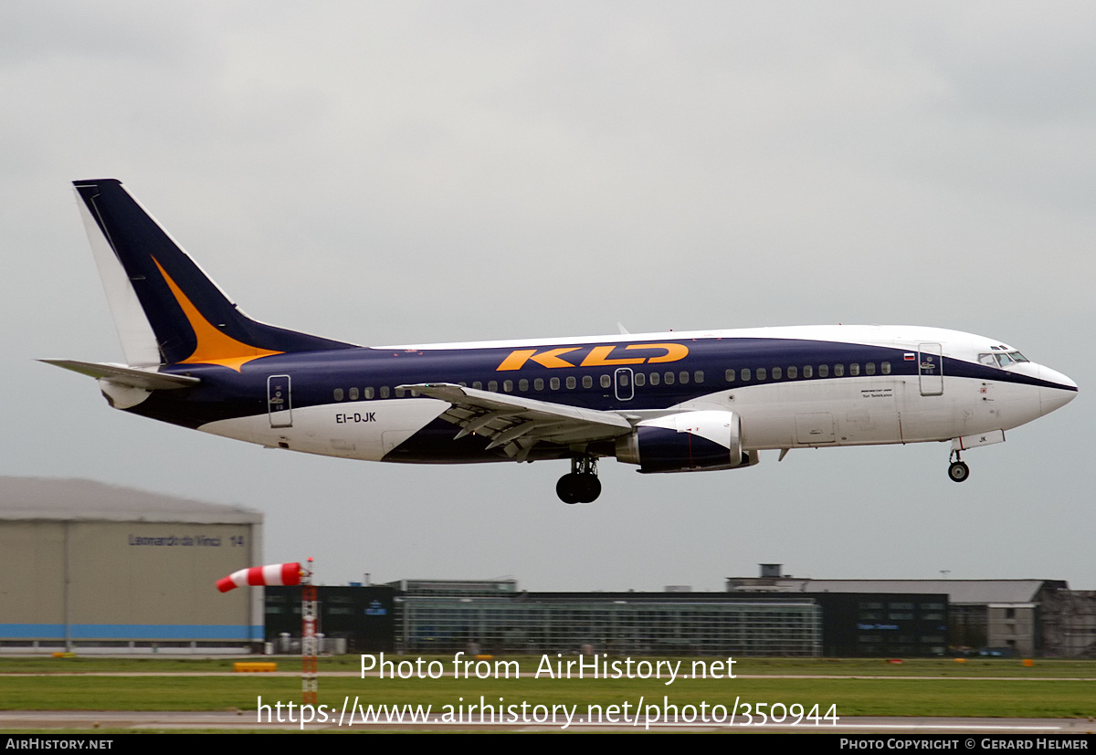 Aircraft Photo of EI-DJK | Boeing 737-382 | KD Avia | AirHistory.net #350944