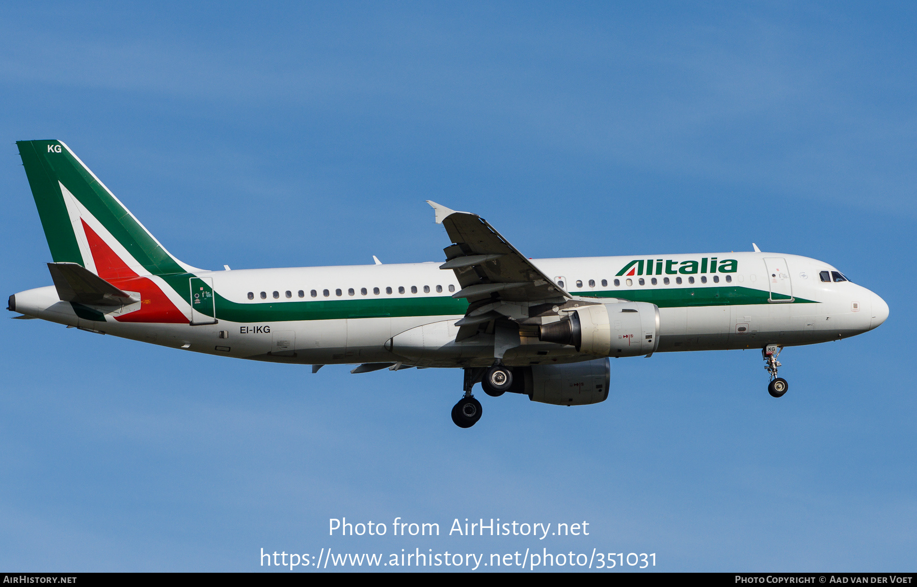 Aircraft Photo of EI-IKG | Airbus A320-214 | Alitalia | AirHistory.net #351031