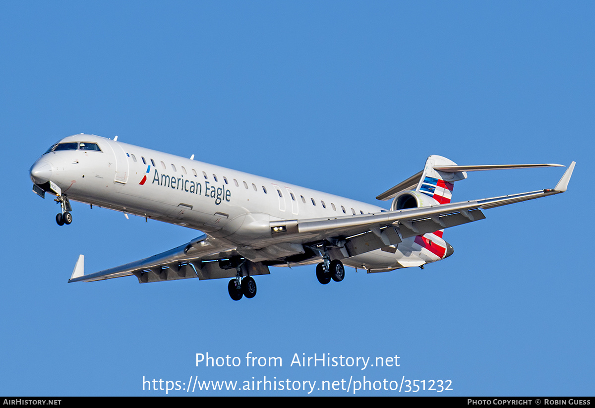 Aircraft Photo of N925FJ | Bombardier CRJ-900LR (CL-600-2D24) | American Eagle | AirHistory.net #351232