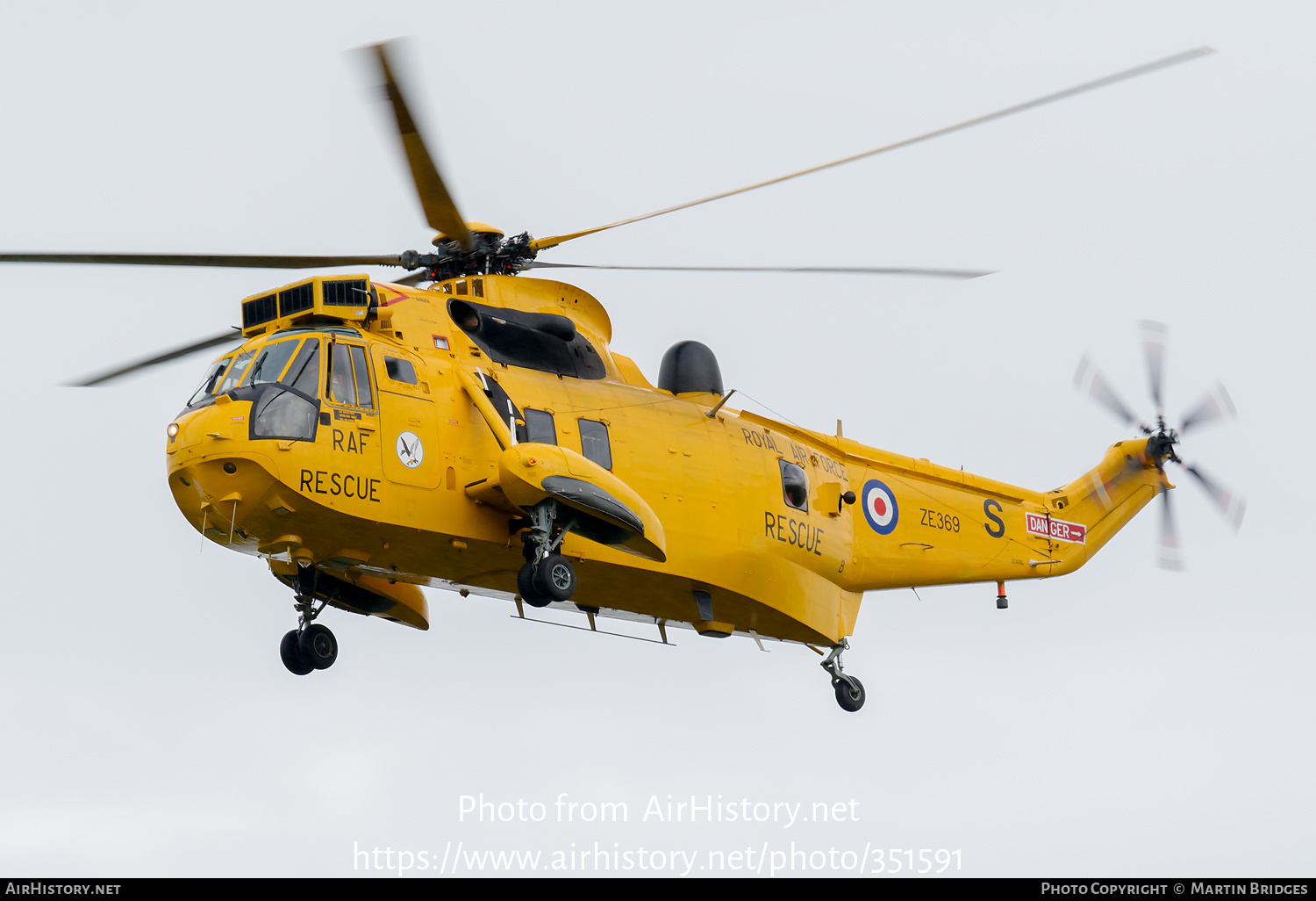 Aircraft Photo of ZE369 | Westland WS-61 Sea King HAR3 | UK - Air Force | AirHistory.net #351591