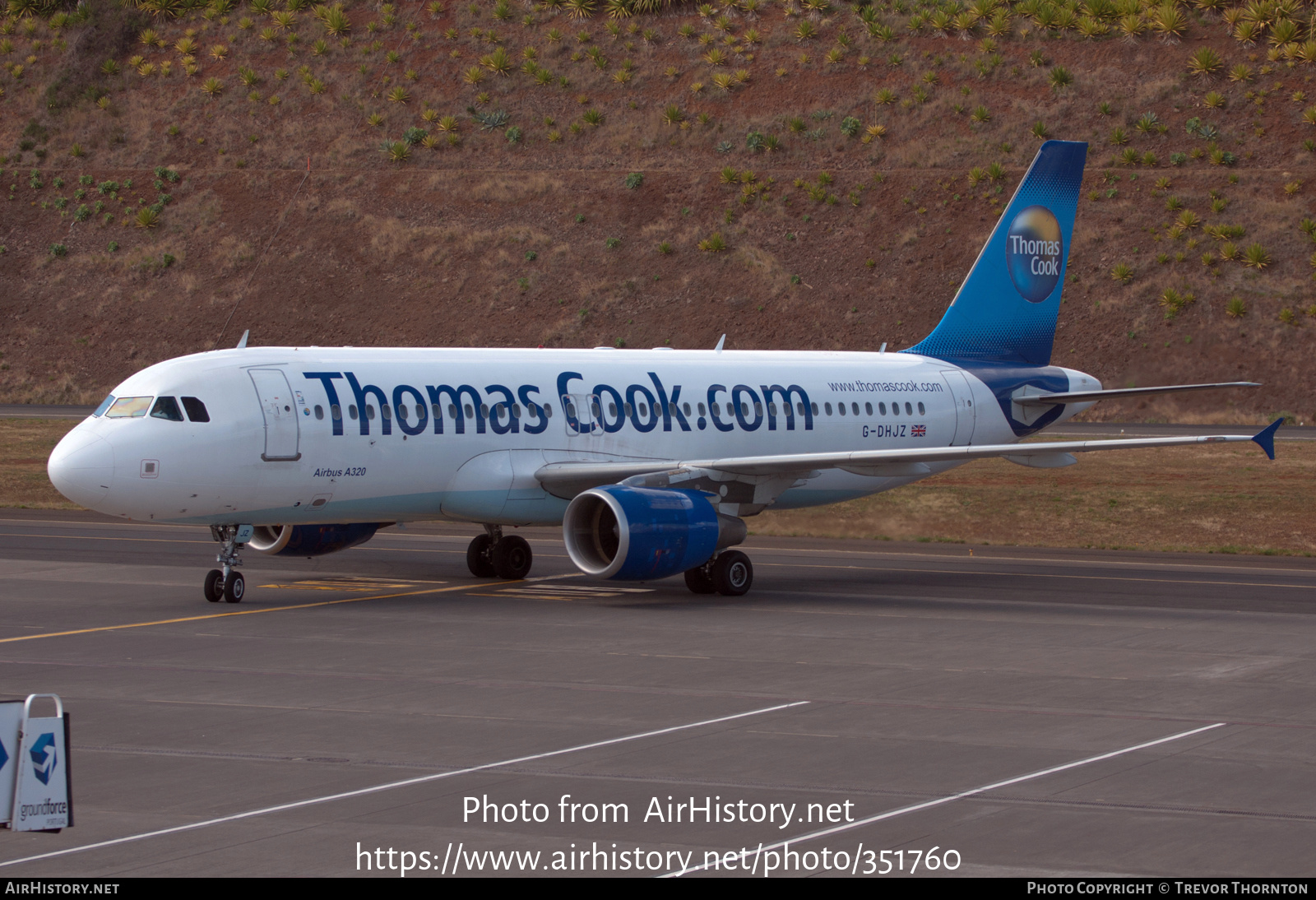 Aircraft Photo of G-DHJZ | Airbus A320-214 | Thomas Cook Airlines | AirHistory.net #351760