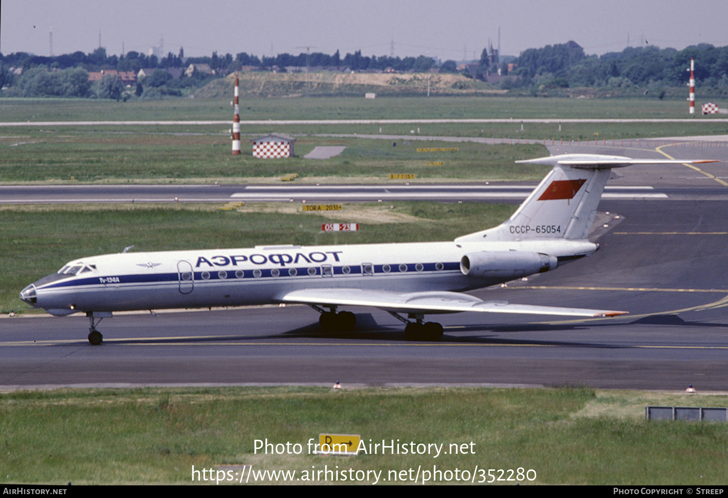 Aircraft Photo of CCCP-65054 | Tupolev Tu-134A | Aeroflot | AirHistory.net #352280