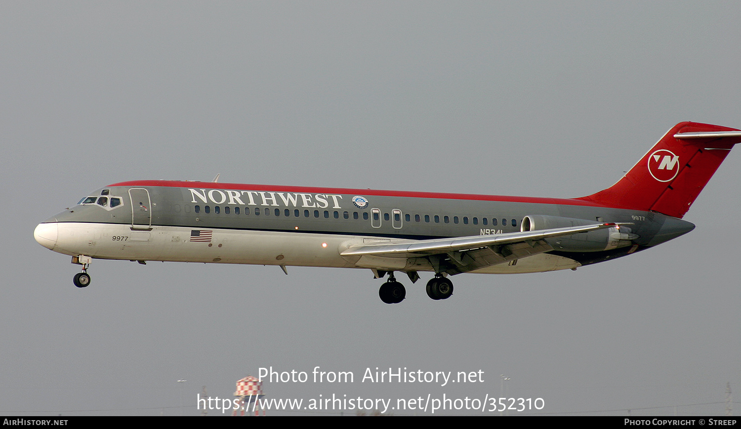 Aircraft Photo of N9341 | McDonnell Douglas DC-9-31 | Northwest Airlines | AirHistory.net #352310