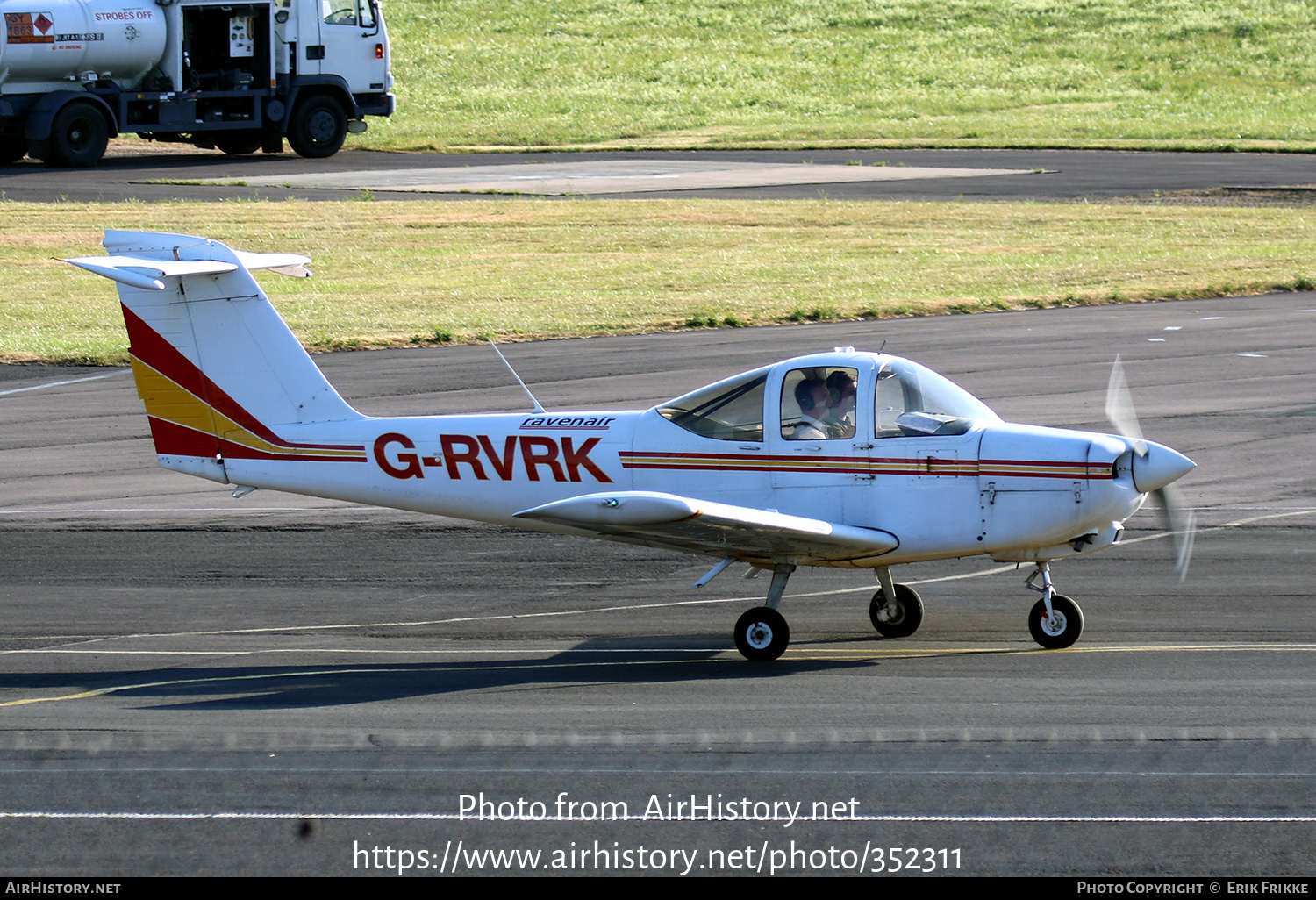 Aircraft Photo of G-RVRK | Piper PA-38-112 Tomahawk | Ravenair | AirHistory.net #352311