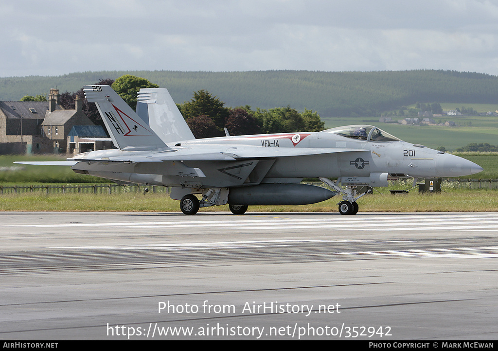 Aircraft Photo of 166435 | Boeing F/A-18E Super Hornet | USA - Navy | AirHistory.net #352942