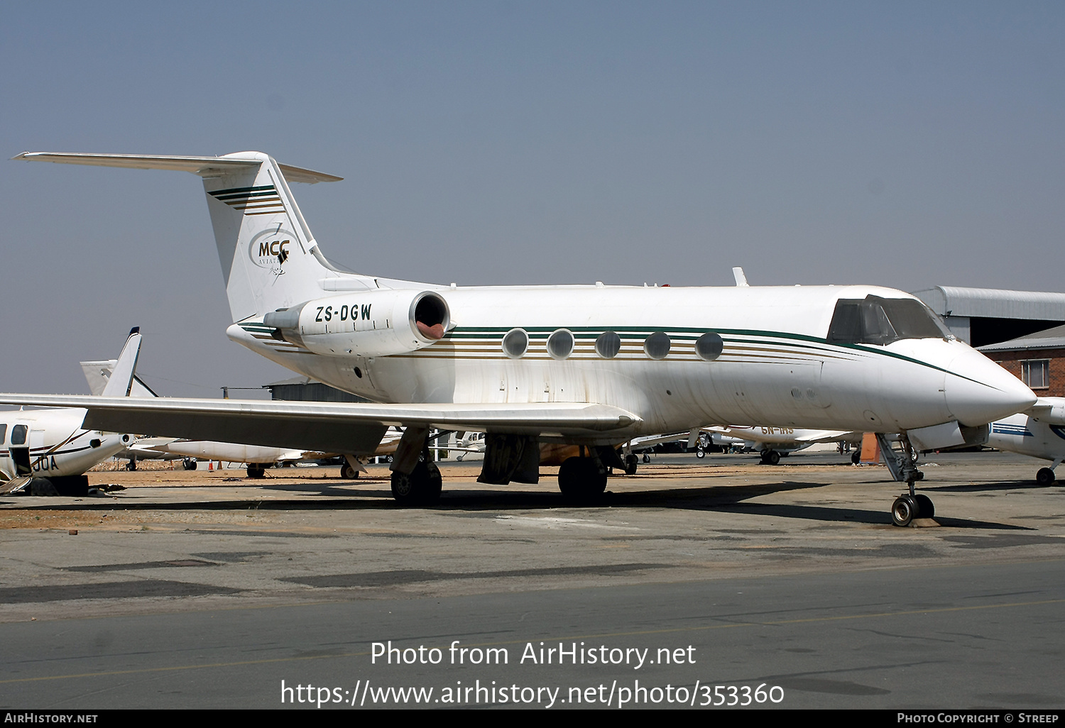 Aircraft Photo of ZS-DGW | Grumman American G-1159B Gulfstream II-B | MCC Aviation | AirHistory.net #353360