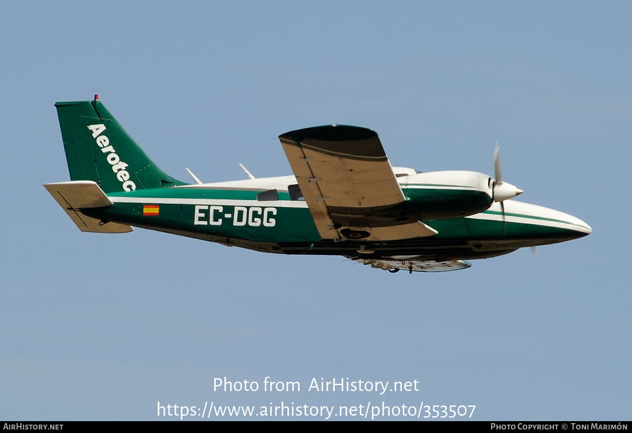 Aircraft Photo of EC-DGG | Piper PA-34-200T Seneca II | Aerotec | AirHistory.net #353507