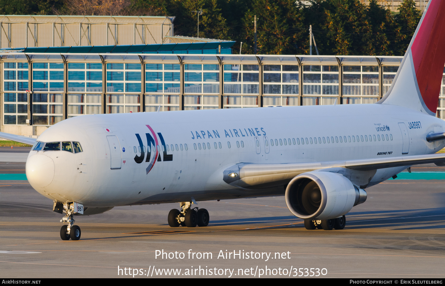 Aircraft Photo of JA8987 | Boeing 767-346 | Japan Airlines - JAL | AirHistory.net #353530